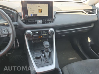 2025 Toyota RAV4 LE - miniatura 11