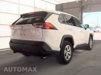 2025 Toyota RAV4 LE - miniatura 4
