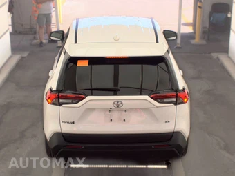 2025 Toyota RAV4 LE - miniatura 5