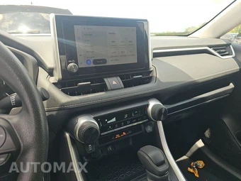 2025 Toyota RAV4 LE – miniatura 11
