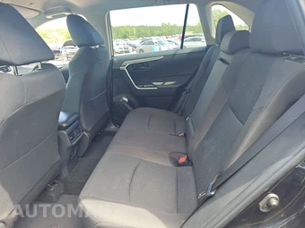 2025 Toyota RAV4 LE – miniatura 13