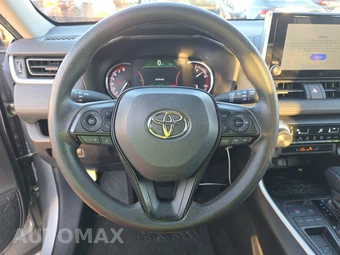 2025 Toyota RAV4 LE - miniatura 10