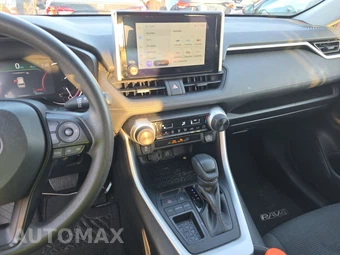 2025 Toyota RAV4 LE - miniatura 11