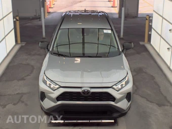 2025 Toyota RAV4 LE - miniatura 2
