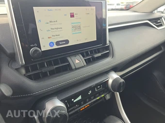 2025 Toyota RAV4 LE - miniatura 11