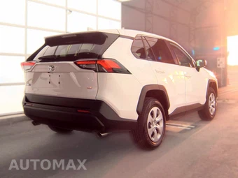 2025 Toyota RAV4 LE - miniatura 4