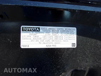 2025 Toyota RAV4 LE - miniatura 4