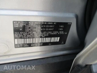 2025 Toyota RAV4 LE - miniatura 5