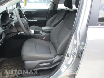 2025 Toyota RAV4 LE - miniatura 6