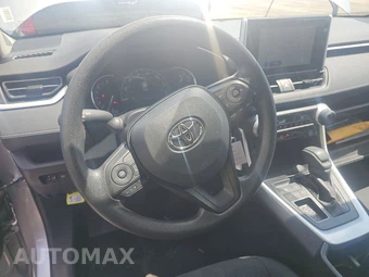 2025 Toyota RAV4 LE - miniatura 10