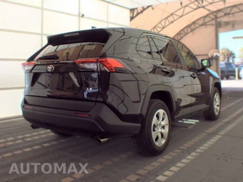 2025 Toyota RAV4 LE – miniatura 4