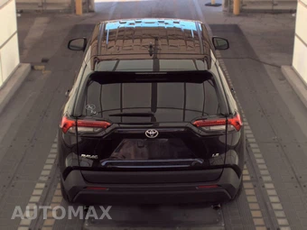 2025 Toyota RAV4 LE – miniatura 5