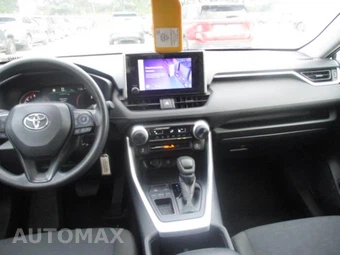 2025 Toyota RAV4 LE - miniatura 12