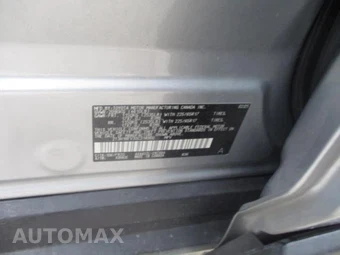 2025 Toyota RAV4 LE - miniatura 6