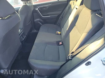 2025 Toyota RAV4 LE - miniatura 13