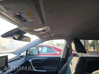 2025 Toyota RAV4 LE - miniatura 20