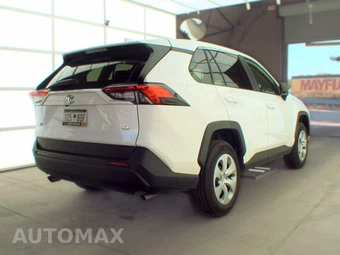 2025 Toyota RAV4 LE - miniatura 4