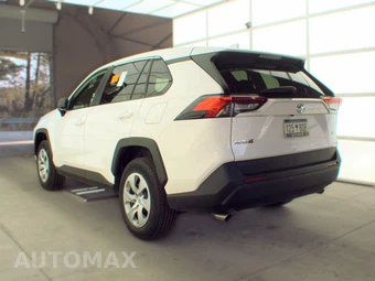 2025 Toyota RAV4 LE - miniatura 6