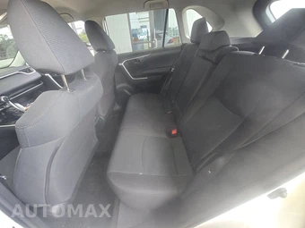 2025 Toyota RAV4 LE - miniatura 13