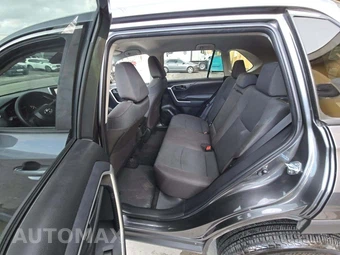 2025 Toyota RAV4 LE – miniatura 10