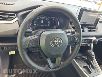 2025 Toyota RAV4 LE - miniatura 10