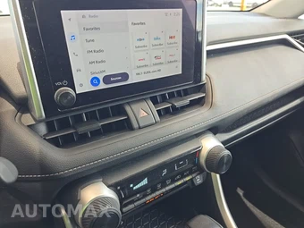 2025 Toyota RAV4 LE - miniatura 11