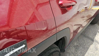 2025 Toyota RAV4 LE - miniatura 24