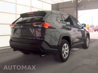 2025 Toyota RAV4 LE - miniatura 4