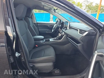 2025 Toyota RAV4 LE - miniatura 8