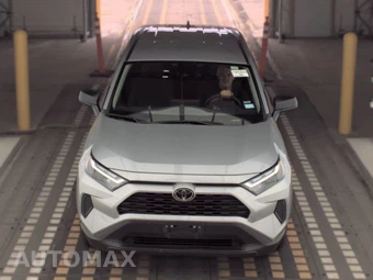 2025 Toyota RAV4 LE - miniatura 2