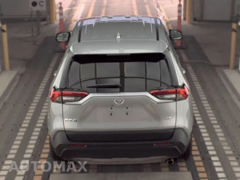 2025 Toyota RAV4 LE - miniatura 5