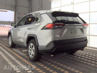 2025 Toyota RAV4 LE - miniatura 6