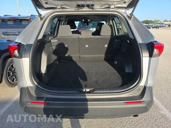 2025 Toyota RAV4 LE – miniatura 16