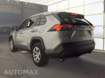 2025 Toyota RAV4 LE – miniatura 6