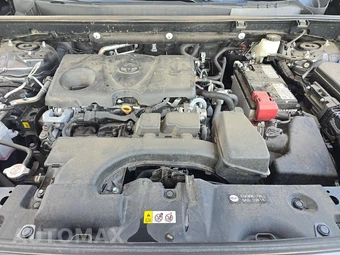 2025 Toyota RAV4 LE – miniatura 15
