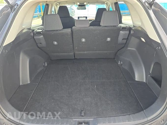 2025 Toyota RAV4 LE – miniatura 16