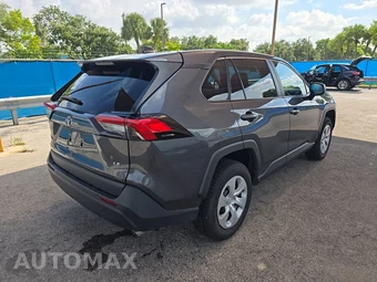 2025 Toyota RAV4 LE – miniatura 4