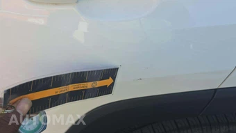2025 Toyota RAV4 LE - miniatura 23