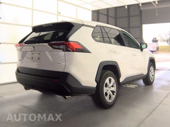 2025 Toyota RAV4 LE - miniatura 4
