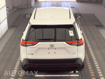 2025 Toyota RAV4 LE - miniatura 5