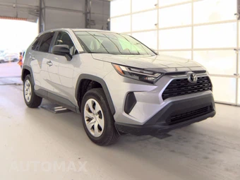 2025 Toyota RAV4 LE - miniatura 3