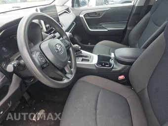 2025 Toyota RAV4 LE - miniatura 7