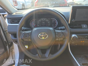 2025 Toyota RAV4 LE - miniatura 10