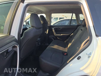 2025 Toyota RAV4 LE - miniatura 13