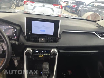 2025 Toyota RAV4 LE - miniatura 11