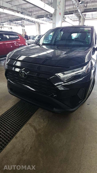 2025 Toyota RAV4 LE - miniatura 25
