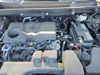 2025 Toyota RAV4 LE - miniatura 15