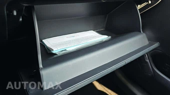 2025 Toyota RAV4 LE - miniatura 24
