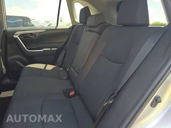 2025 Toyota RAV4 LE - miniatura 13