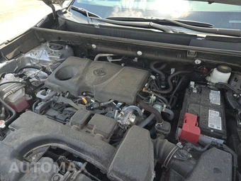 2025 Toyota RAV4 LE - miniatura 15